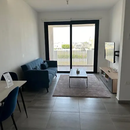 One Bedroom Whole Apartment With Veranda